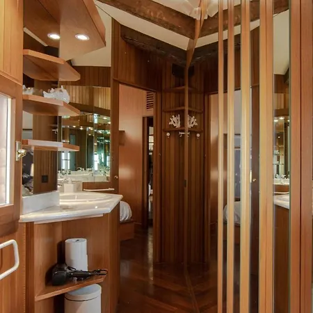 Apartment The Scrigno Delle Rive *